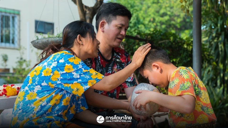 คำอวยพรวันสงกรานต์ 2567 นำไปอวยพรให้คนที่เคารพรัก คำอวยพรวันสงกรานต์ 2567 นำไปอวยพรให้คนที่เคารพรัก